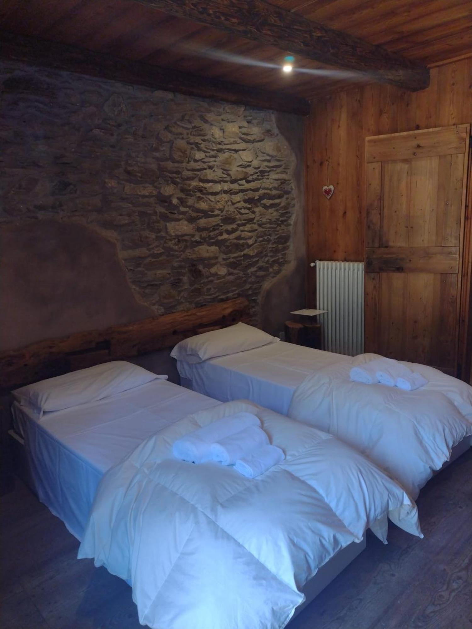 Albergo Diffuso La Marmu Osteria Della Croce Bianca Marmora Luaran gambar